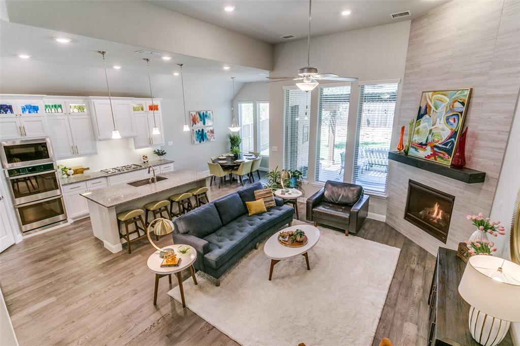 5517 Winter Haven Bend Property Photo 4