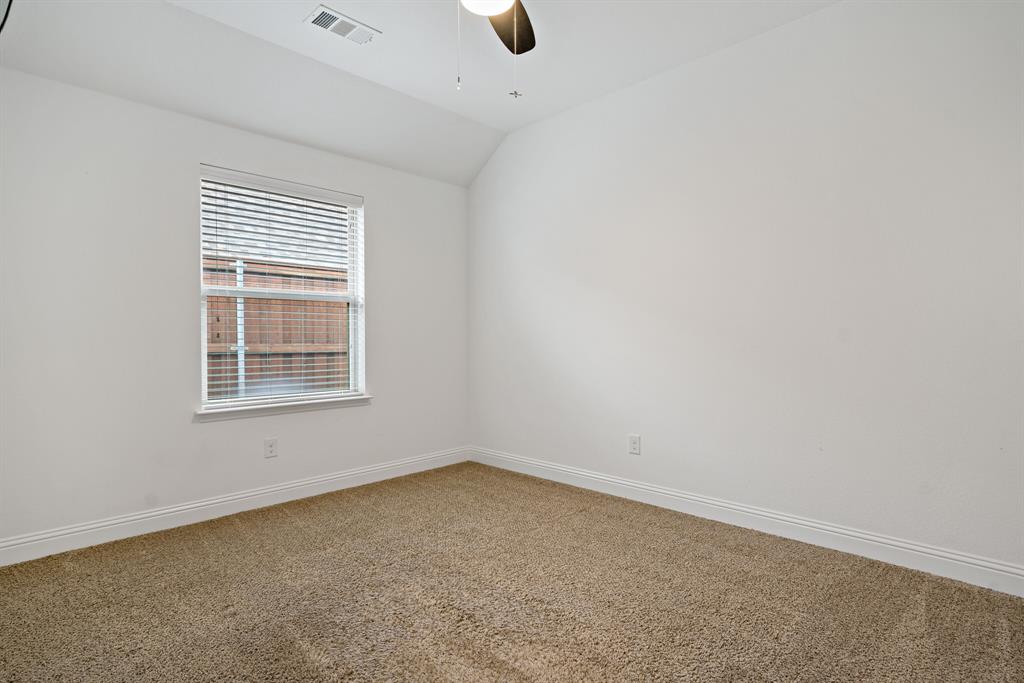 1209 Roadrunner Drive Property Photo 6
