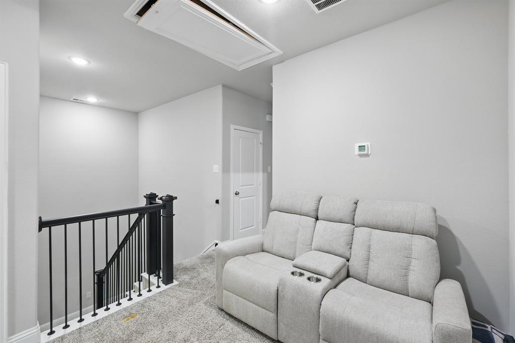 2460 Merriweather Lane Property Photo 10