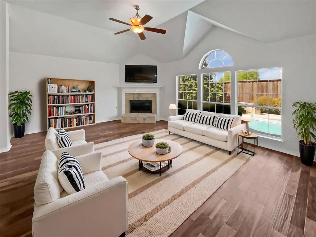 2625 Old Stables Drive Property Photo 2