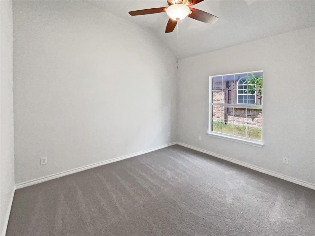 2625 Old Stables Drive Property Photo 5