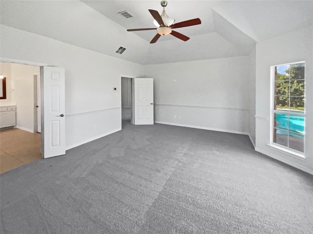 2625 Old Stables Drive Property Photo 12