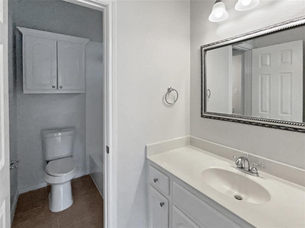 2625 Old Stables Drive Property Photo 28