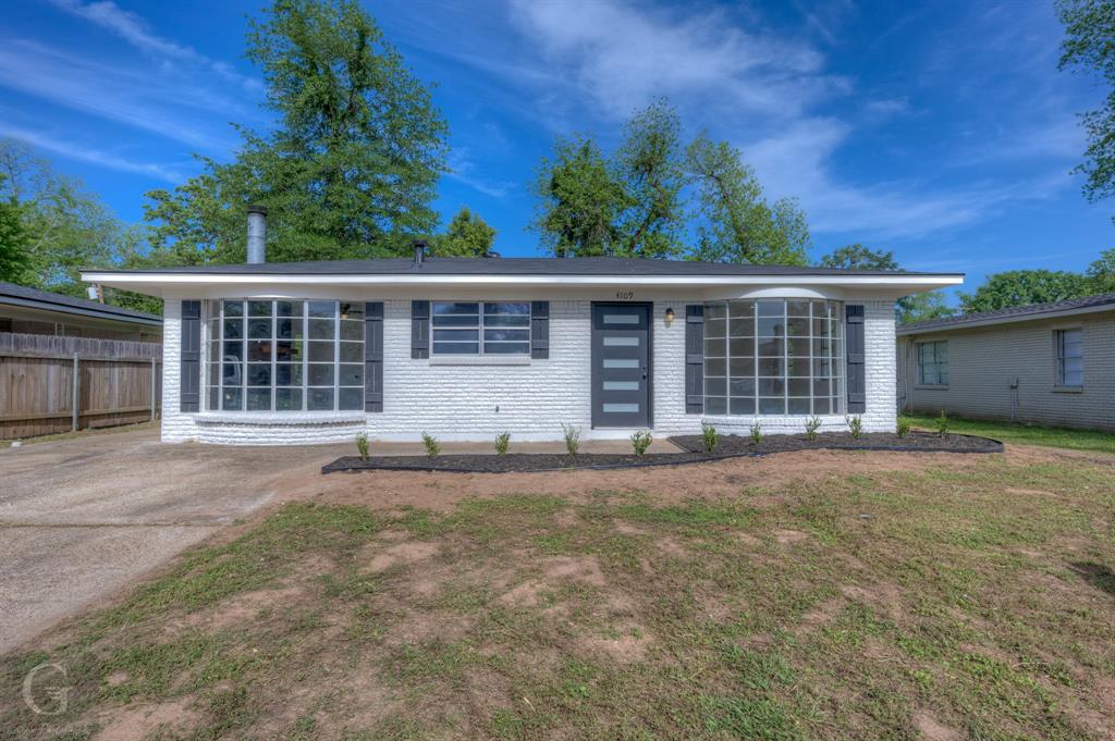 4109 Glen Street Property Photo 1