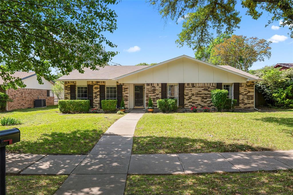1012 Middle Cove Drive Property Photo
