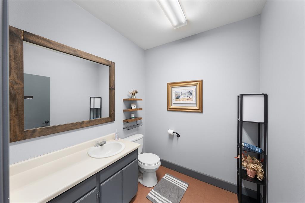 14733 Texas Highway 11 Property Photo 17