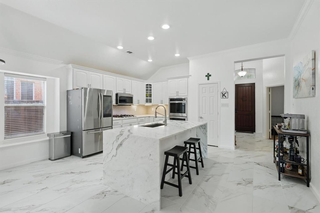 7136 Bryce Canyon Drive Property Photo 8