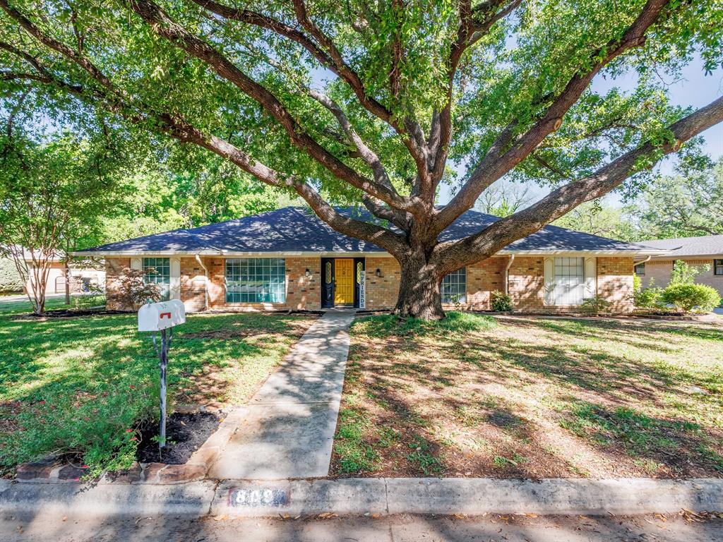809 Brook Hollow Street Property Photo