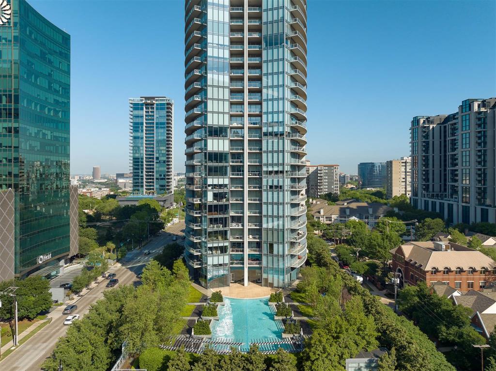2900 Mckinnon Street Property Photo