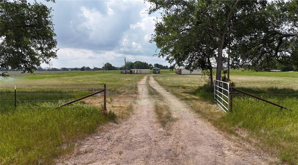 310 Cr 319 Property Photo