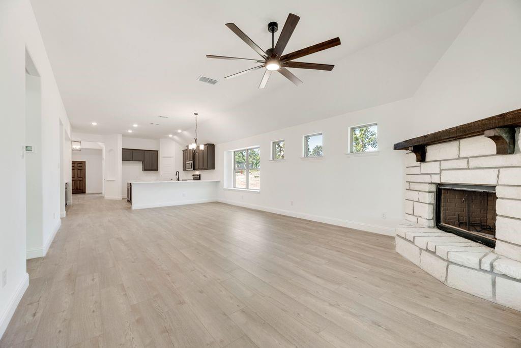 128 Loveta Lane Property Photo 4