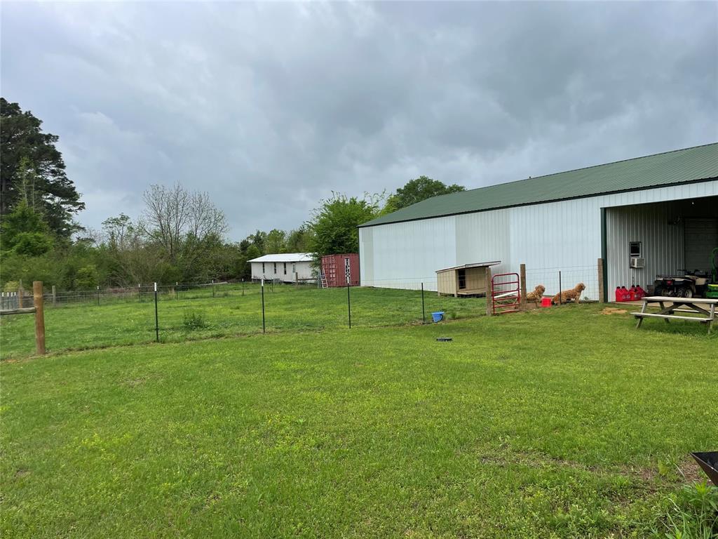 677 Chandler Street Property Photo 4