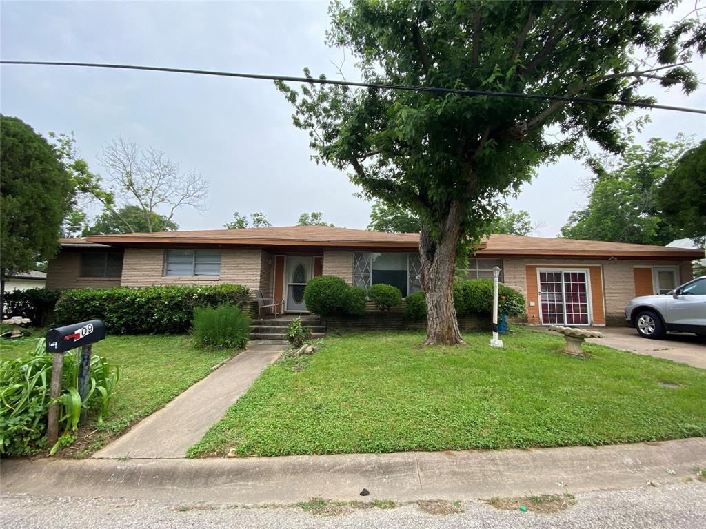 109 2nd Street Property Photo