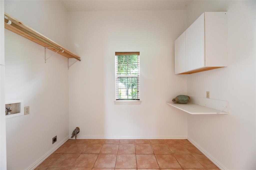 9757 Neal Road Property Photo 12