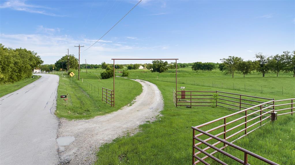 9757 Neal Road Property Photo 32