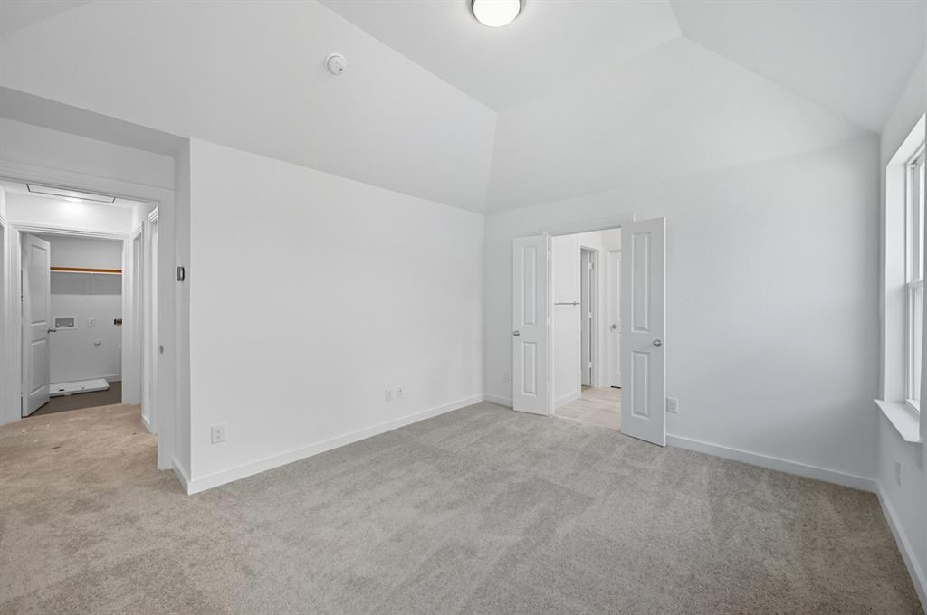 9204 Persimmon Lane Property Photo 10