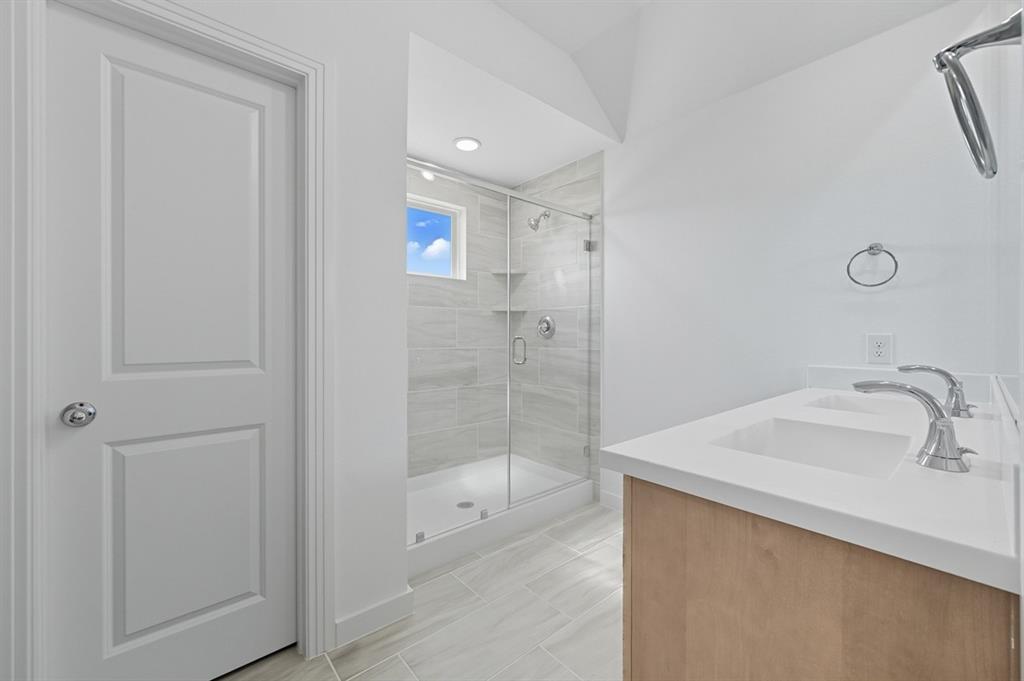 9204 Persimmon Lane Property Photo 11