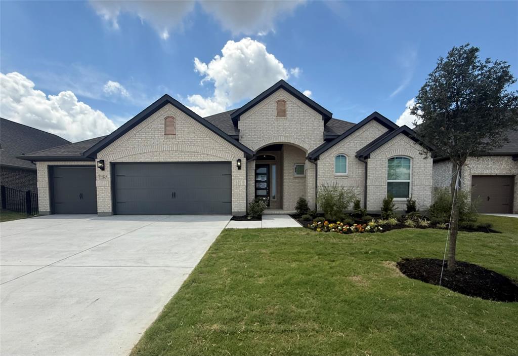 4225 Equine Drive Property Photo 1