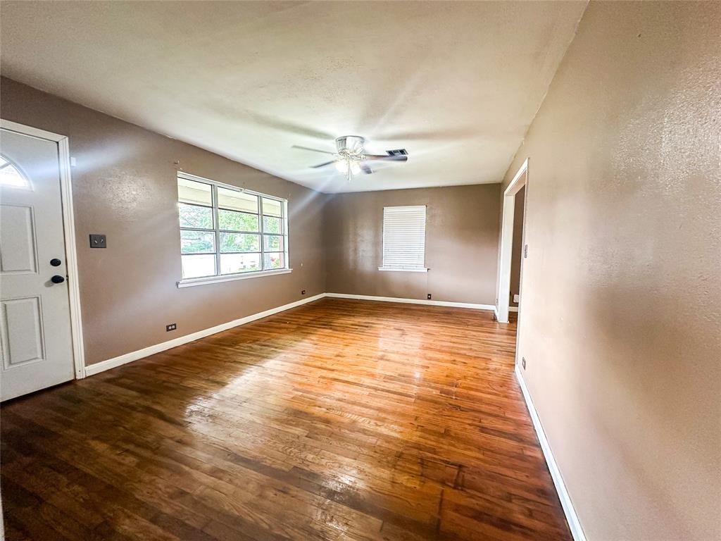 407 Bremond Street Property Photo 5
