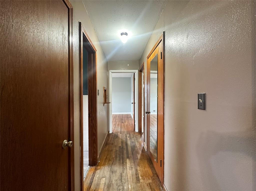407 Bremond Street Property Photo 14