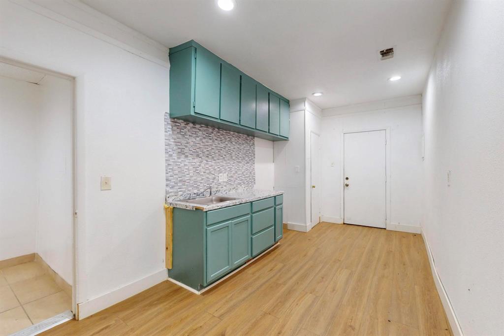 630 Dalworth Street Property Photo 14