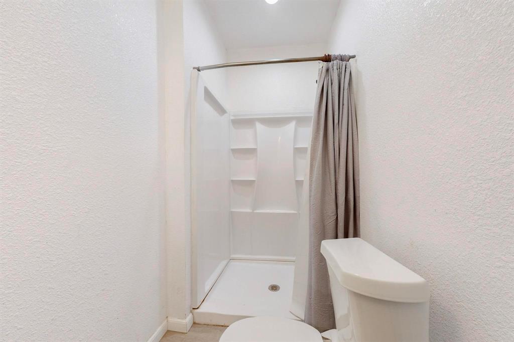 630 Dalworth Street Property Photo 20