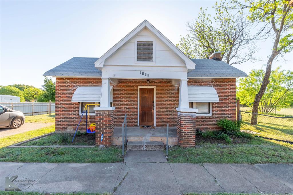 2909 Orange Street