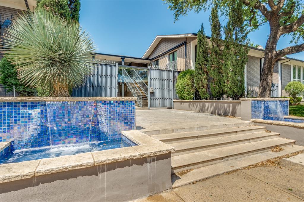 10211 Regal Oaks Drive Property Photo