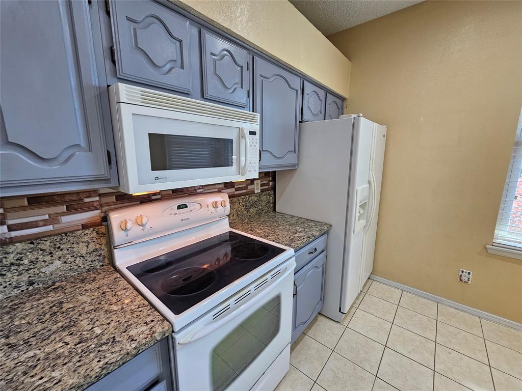 427 Barton Drive Property Photo