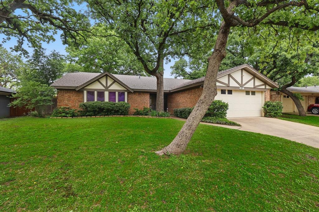 837 Spring Lake Drive Property Photo