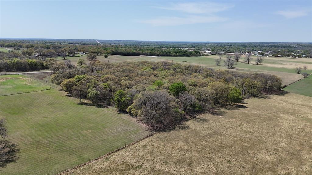 280 Private Road 2162 Property Photo 1