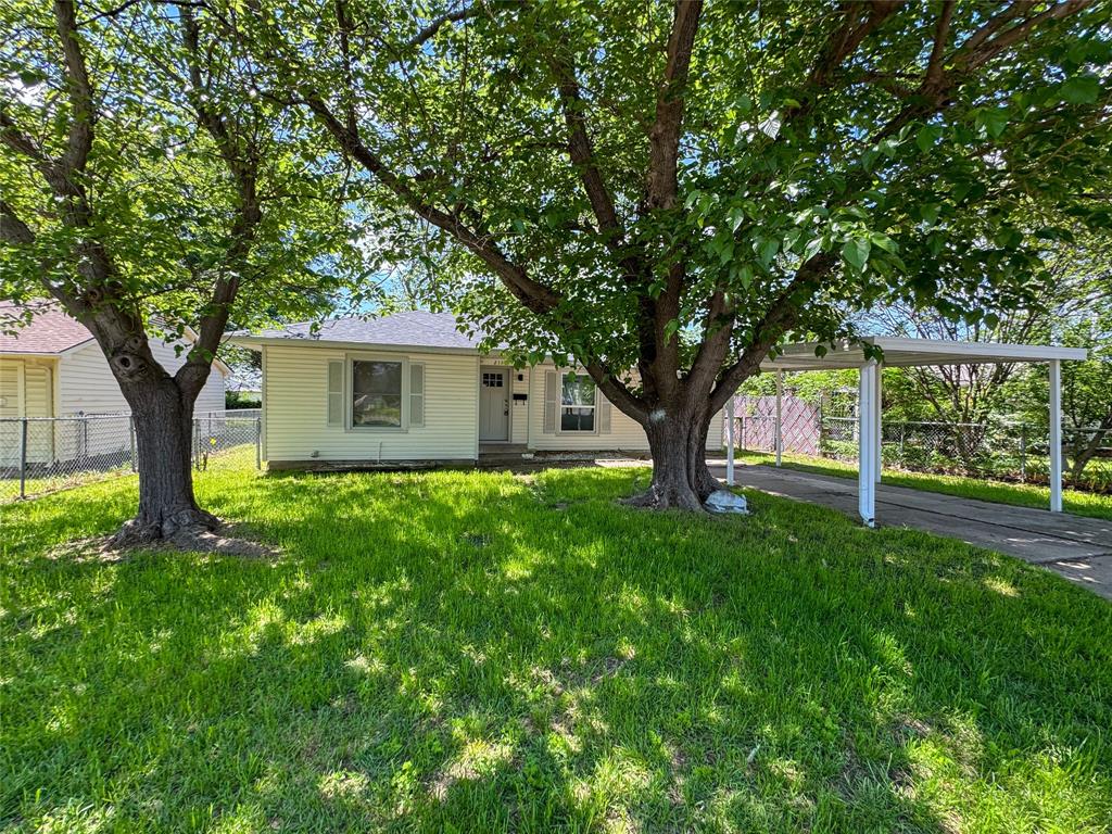2114 N Alexander Street Property Photo