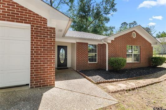 10325 Creek Bend Drive Property Photo