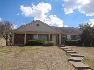 900 Eagle Drive Property Photo 1
