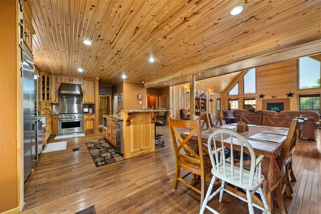 8950 Cr 215 Property Photo 10