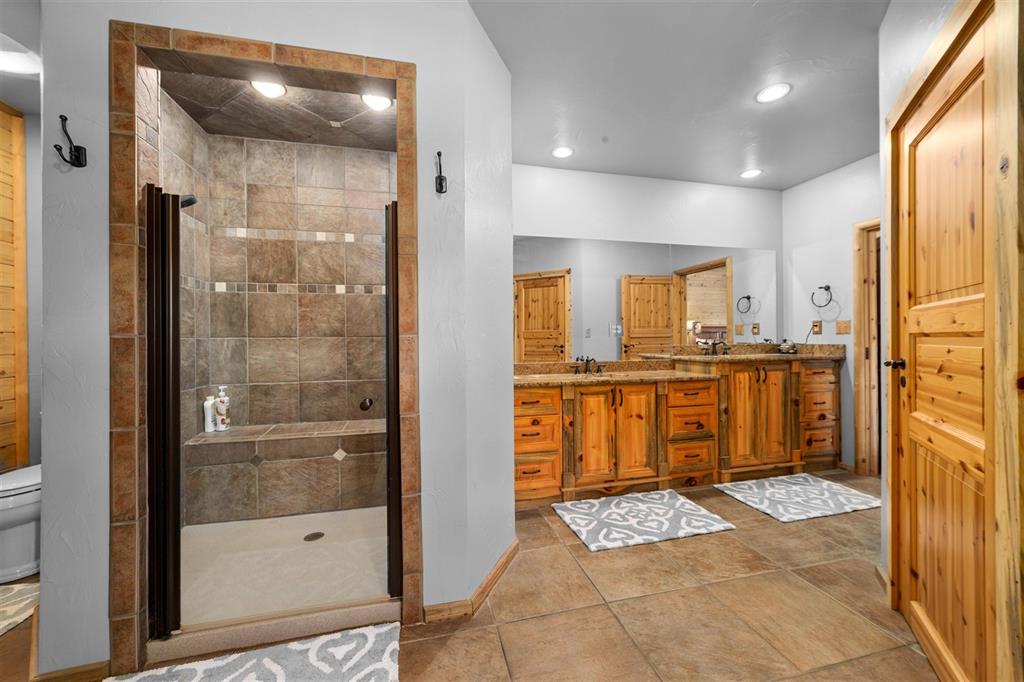 8950 Cr 215 Property Photo 13