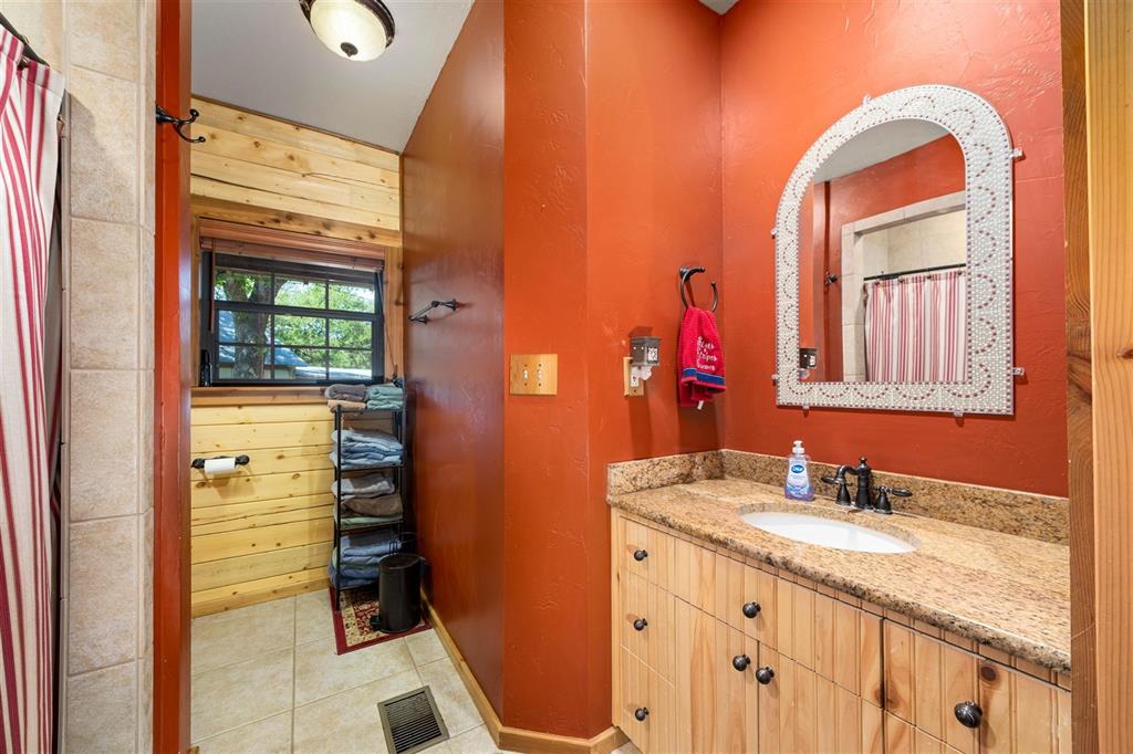 8950 Cr 215 Property Photo 15