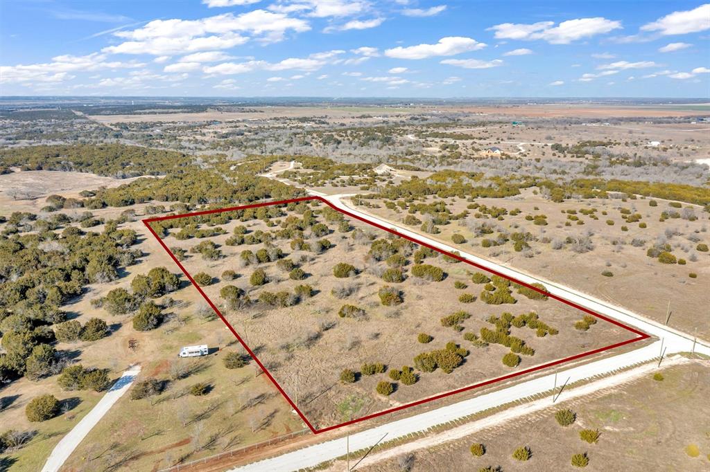 192 Private Road 197 Property Photo