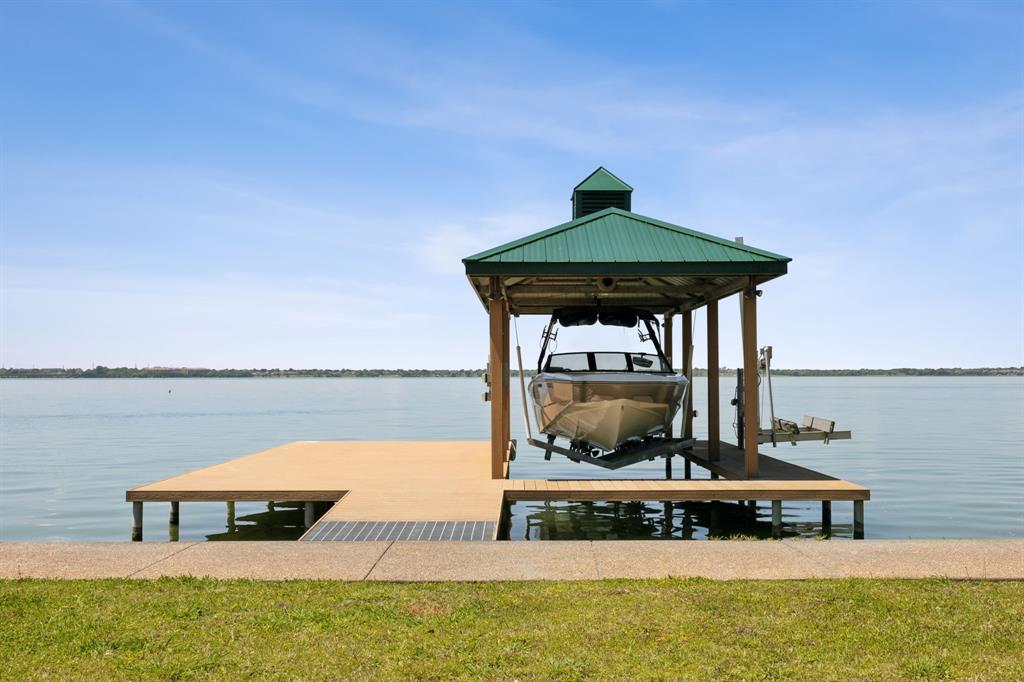 711 Sunset Hill Drive Property Image