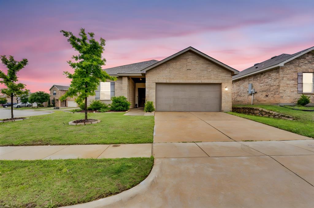 516 Leeward Lane Property Photo