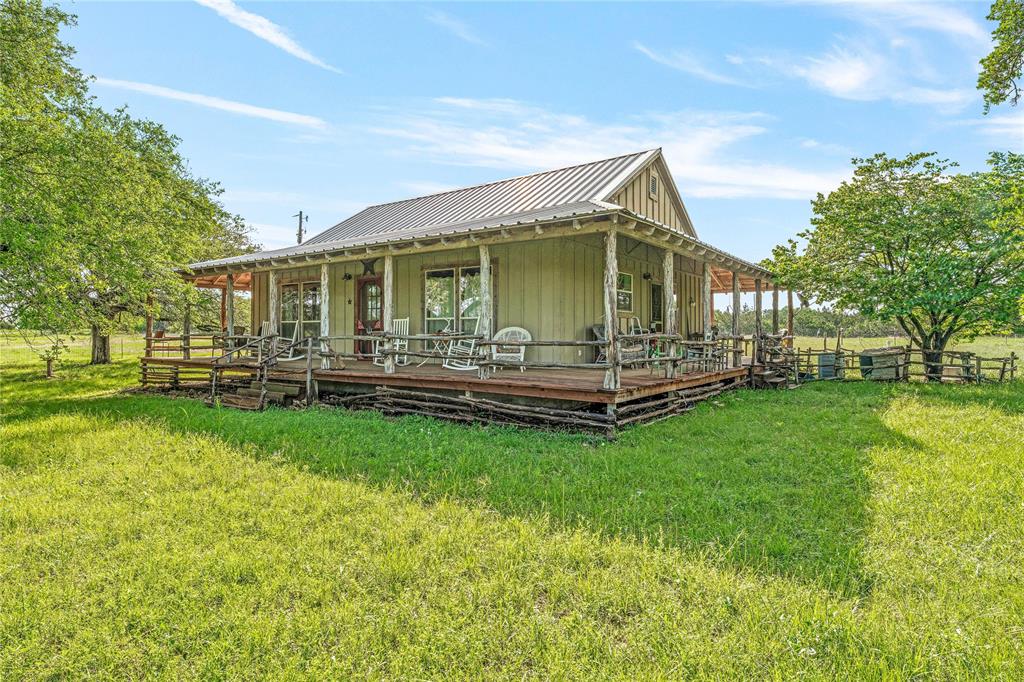 1333 Private Road 2120 Property Photo