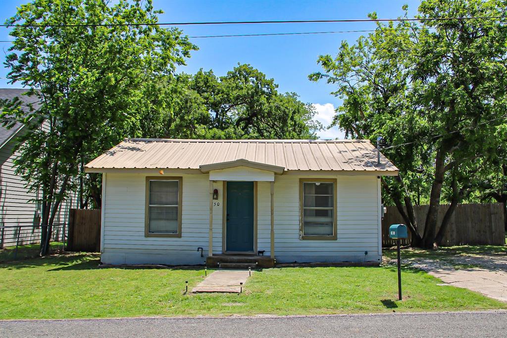 750 W Oak Street Property Photo