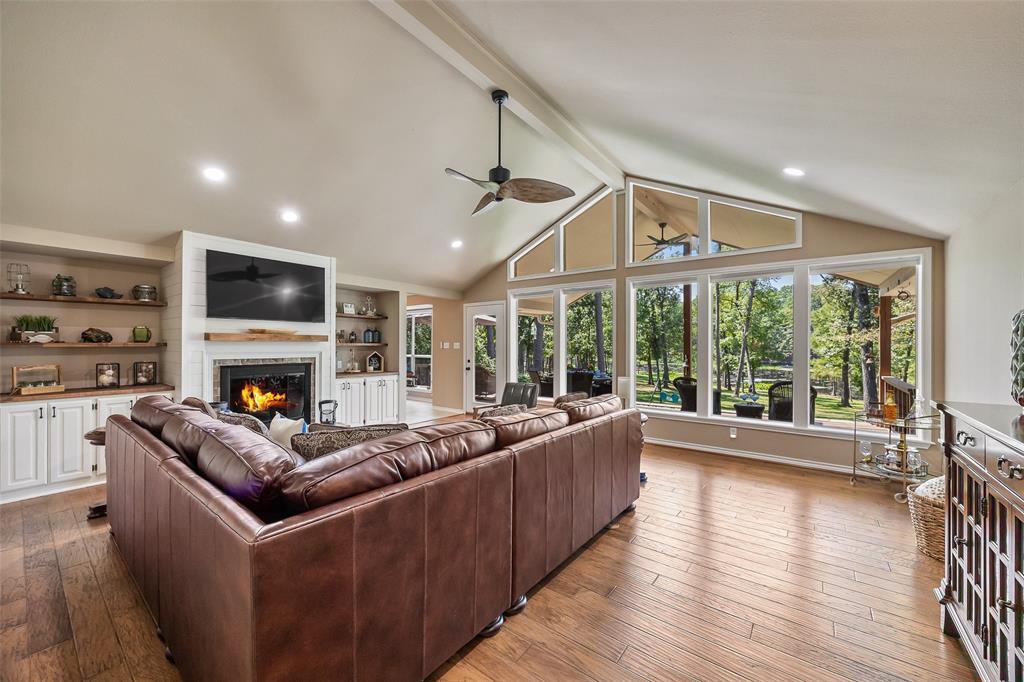 810 Clear Water Trail Property Photo 3