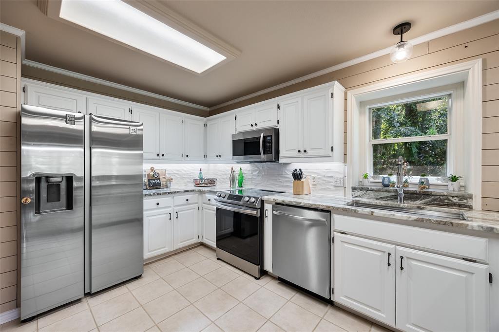 810 Clear Water Trail Property Photo 27