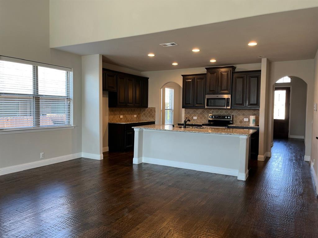 2103 Victoria Lane Property Photo 12