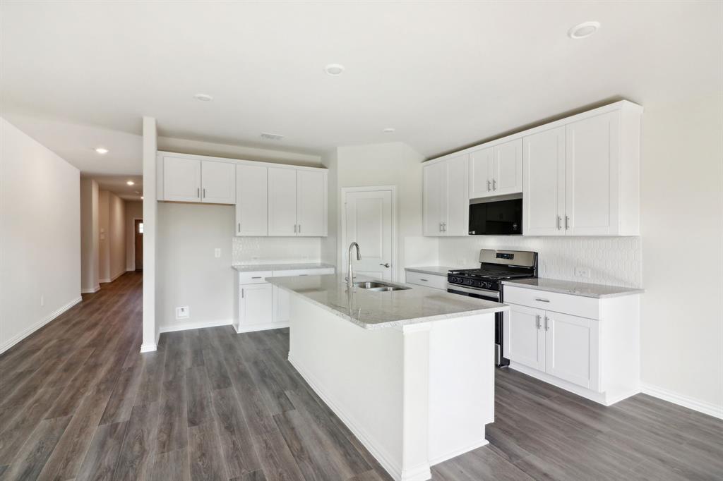 4025 Medina Drive Property Photo