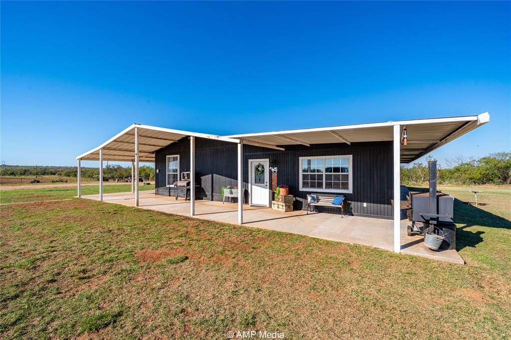 587 County Road 152 Property Photo 1