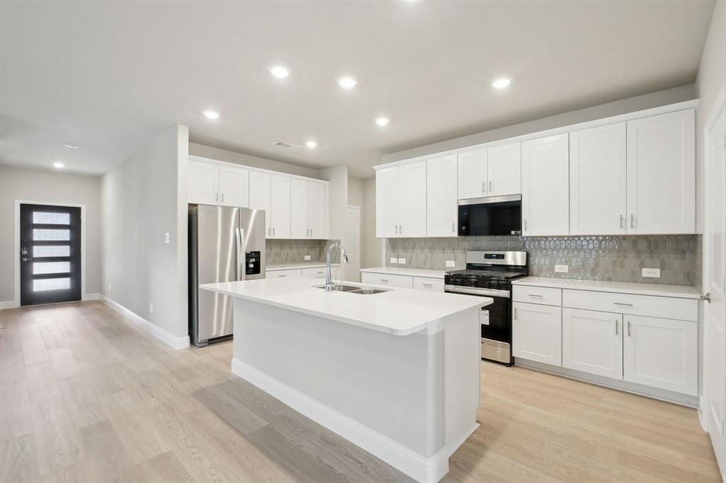 6632 Stone Elm Lane Property Photo