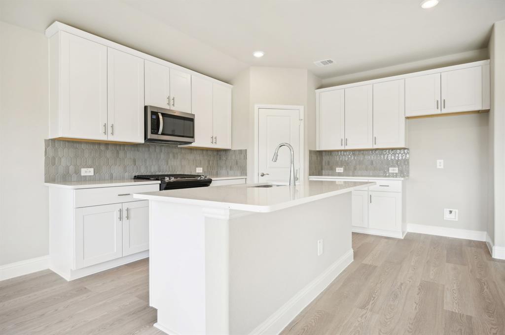 6616 Stone Elm Lane Property Photo