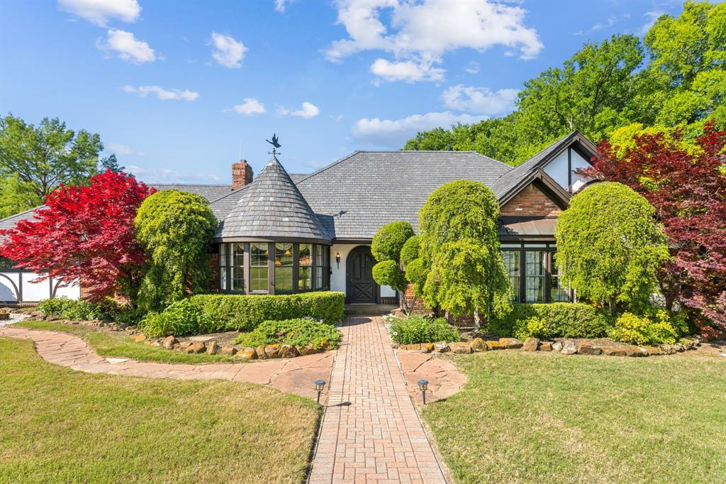 760 N Country Club Road Property Photo